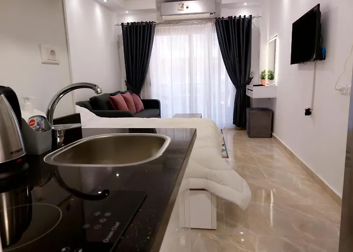 Florenza Khamsin Apart Otel 3*
