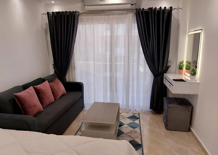 Florenza Khamsin Apart Otel 3*